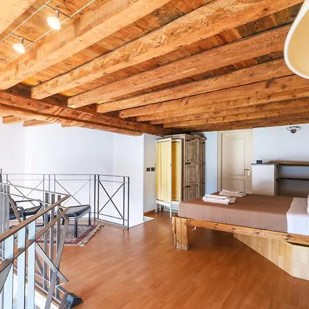 Apartment Duomo Cathedral View - Luxury *