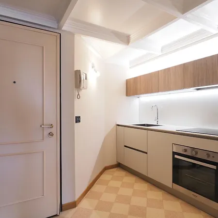 Duomo Cathedral View - Luxury *