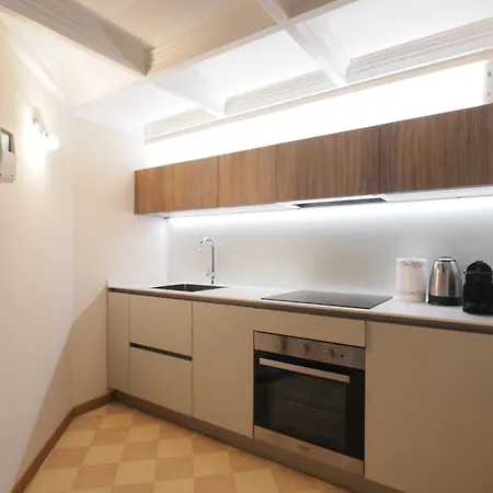Apartment Duomo Cathedral View - Luxury Milan